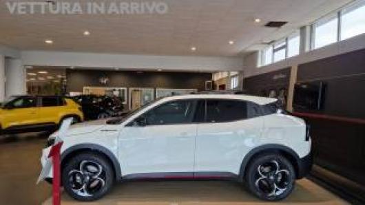 nuovo ALFA ROMEO Junior