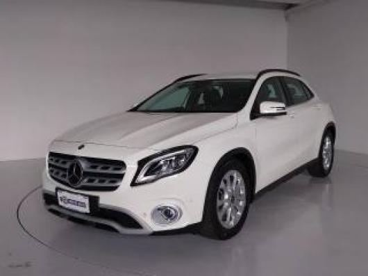 usato MERCEDES GLA 200