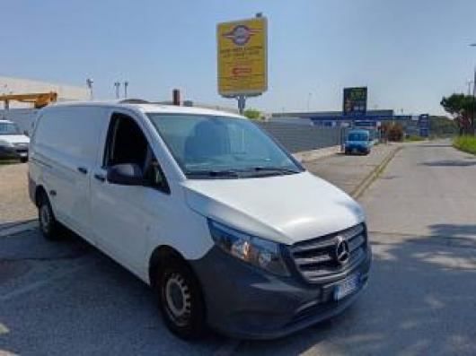 usato MERCEDES Vito