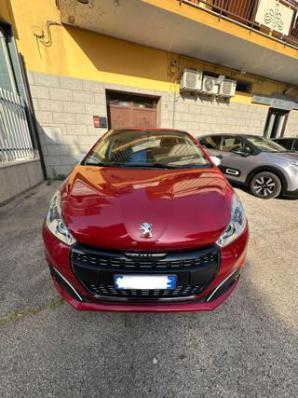 usato PEUGEOT 208