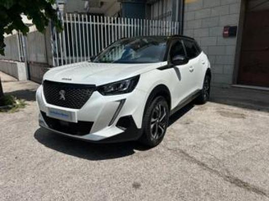 usato PEUGEOT 2008