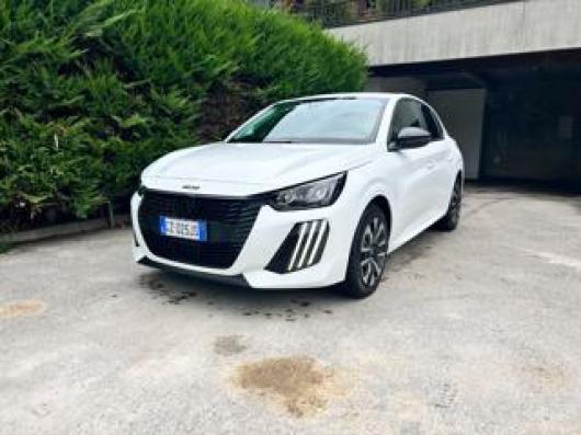 Km 0 PEUGEOT 208