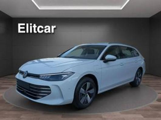 nuovo VOLKSWAGEN Passat