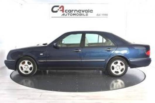 usato MERCEDES E 200
