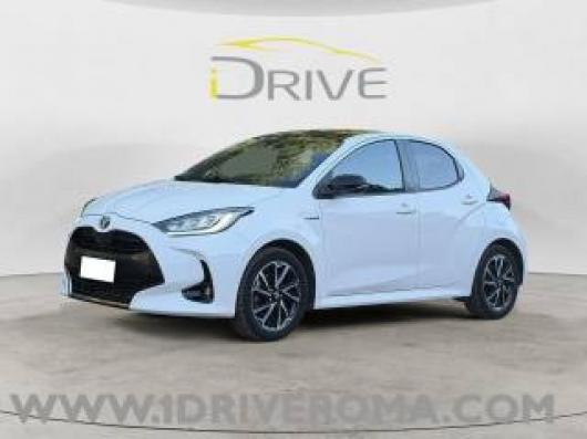usato TOYOTA Yaris