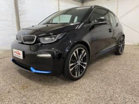 i3