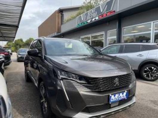 usato PEUGEOT 5008