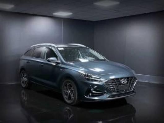 i30