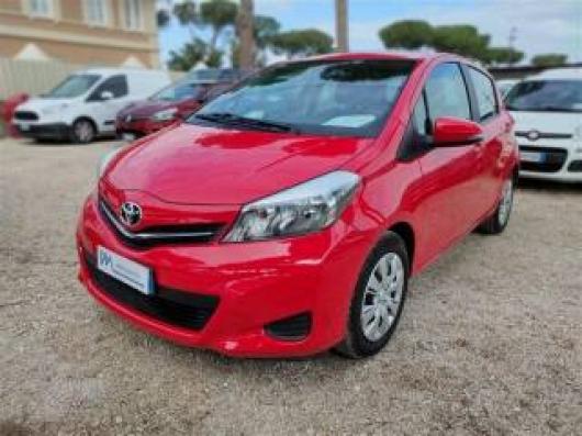usato TOYOTA Yaris