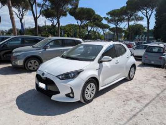 usato TOYOTA Yaris