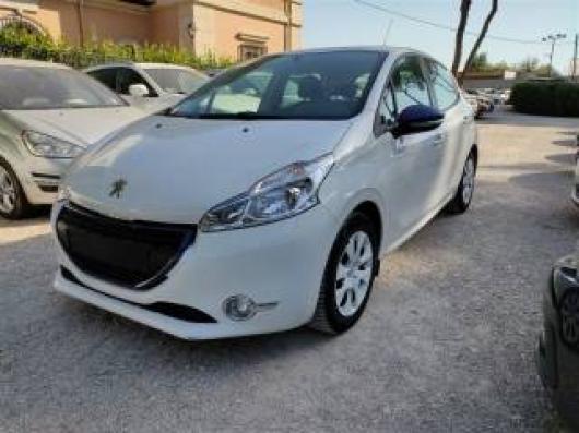 usato PEUGEOT 208