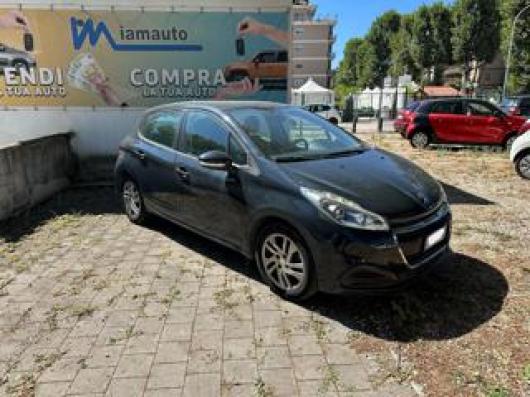 usato PEUGEOT 208