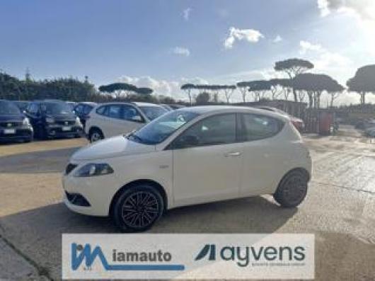 usato LANCIA Ypsilon