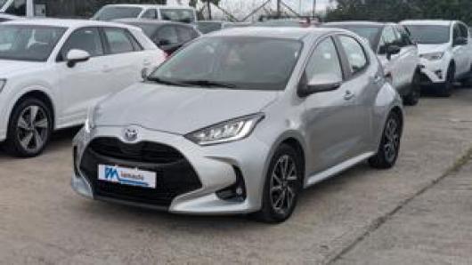 usato TOYOTA Yaris