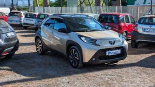 usato TOYOTA Aygo X