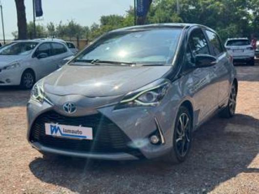 usato TOYOTA Yaris