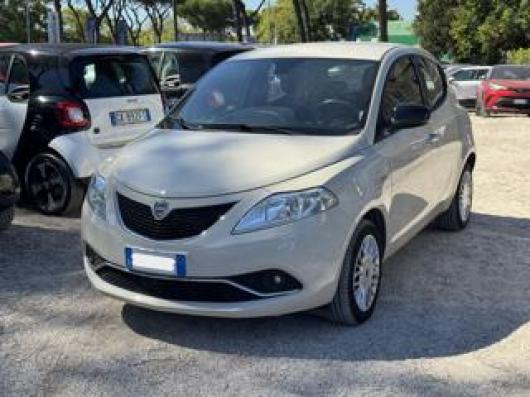usato LANCIA Ypsilon