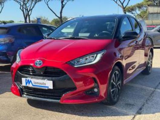usato TOYOTA Yaris