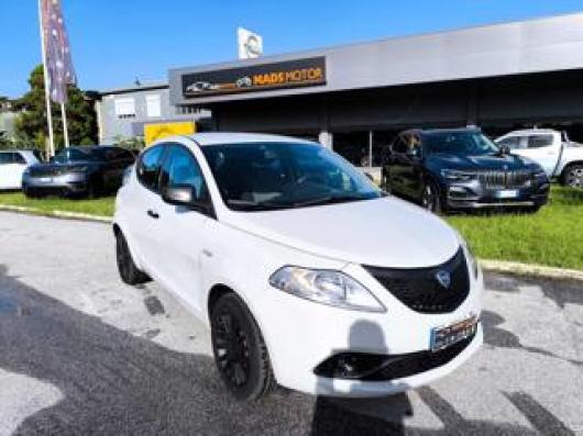 usato LANCIA Ypsilon