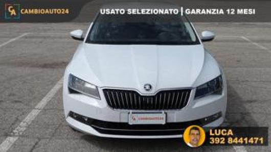 usato SKODA Superb