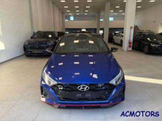 i20