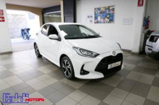 usato TOYOTA Yaris