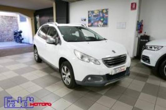 usato PEUGEOT 2008