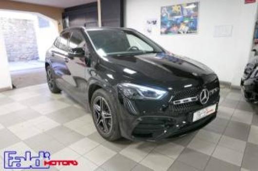 usato MERCEDES GLA 200