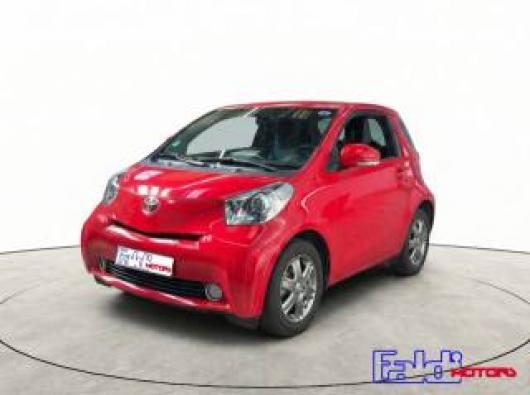 usato TOYOTA iQ