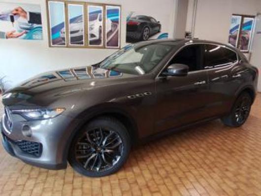 usato MASERATI Levante
