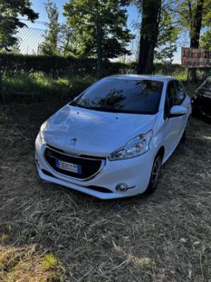 usato PEUGEOT 208