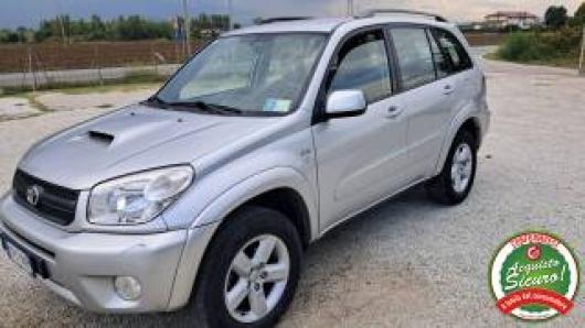 usato TOYOTA RAV 4 MY23