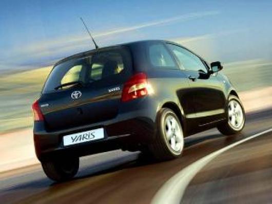 usato TOYOTA Yaris