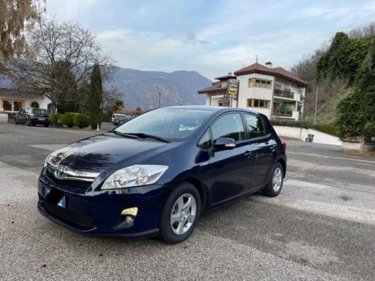 usato TOYOTA Auris