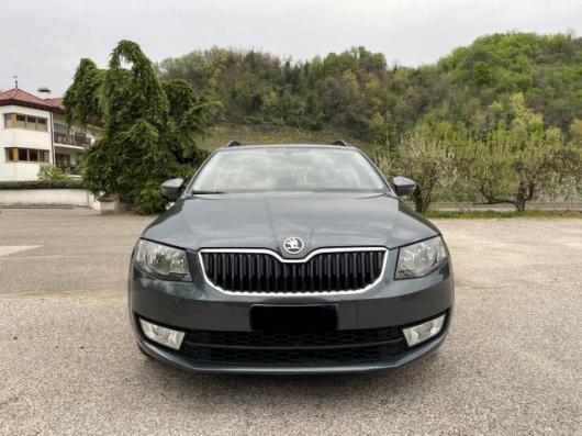 usato SKODA Octavia