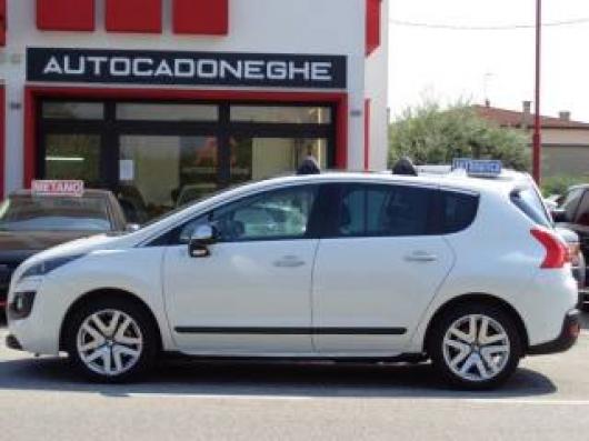 usato PEUGEOT 3008