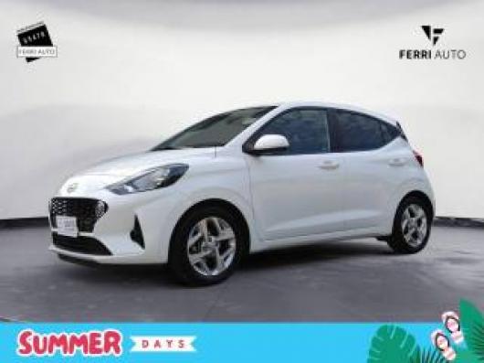 i10