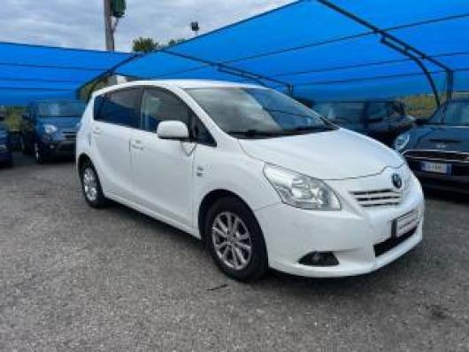 usato TOYOTA Verso