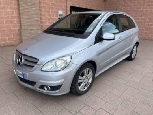 usato MERCEDES B 180