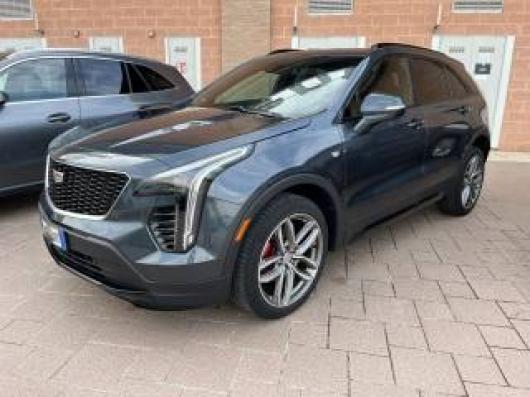 usato CADILLAC XT4