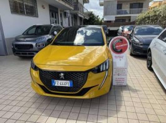 usato PEUGEOT 208
