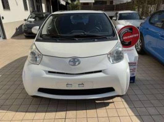 usato TOYOTA iQ