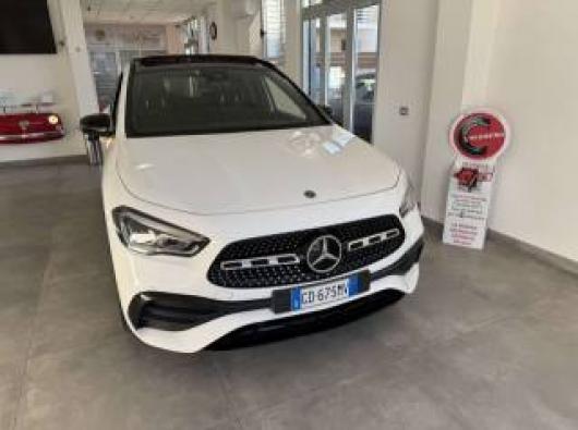 usato MERCEDES GLA 200