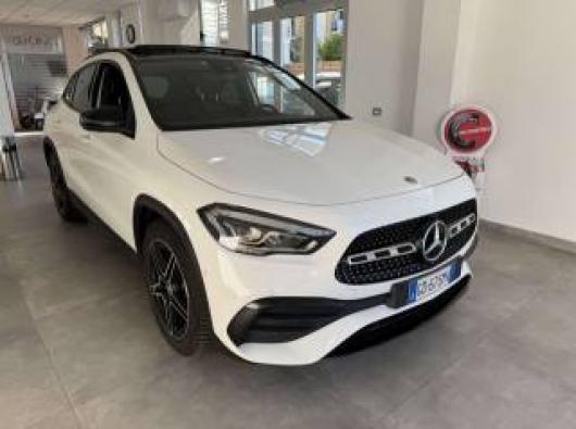 usato MERCEDES GLA 200
