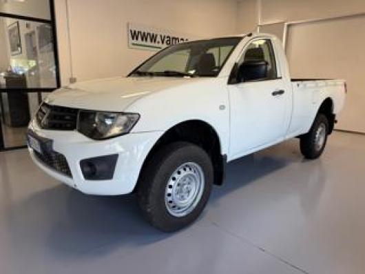 usato MITSUBISHI L200