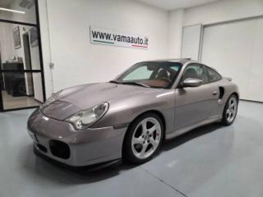 996