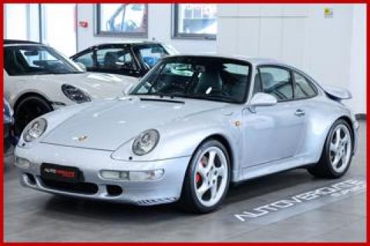 993
