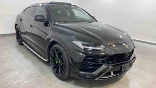 Km 0 LAMBORGHINI Urus