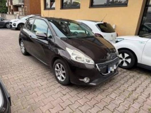 usato PEUGEOT 208