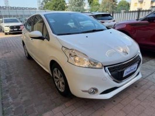 usato PEUGEOT 208